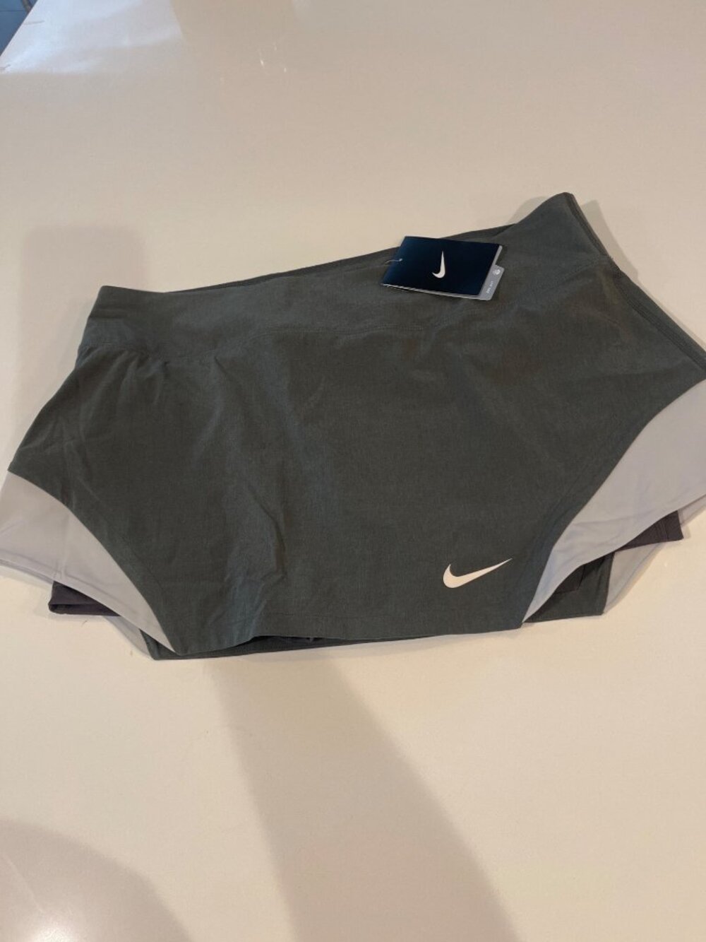 Nike Womens Dri-Fit Running Shorts Gray/White Size XS - Picture 2 of 9